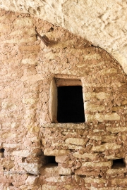 Stone and mud mortar construction